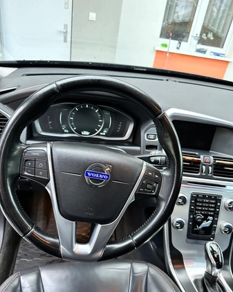 Volvo XC 60 cena 61000 przebieg: 313000, rok produkcji 2014 z Serock małe 137